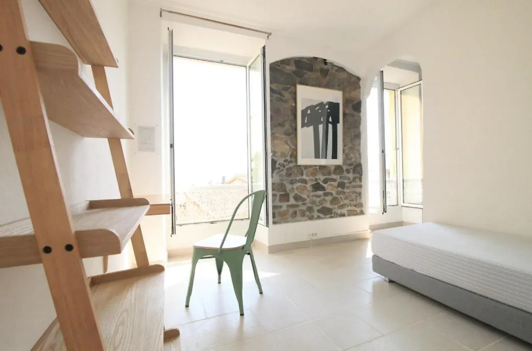 Apartment Bel Appartement Lumineux Joyeux Spacieux, Vue Mer Menton France